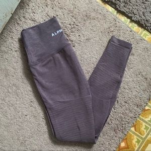 Alphalete ‘OG Revival’ Legging (S) - moon rock